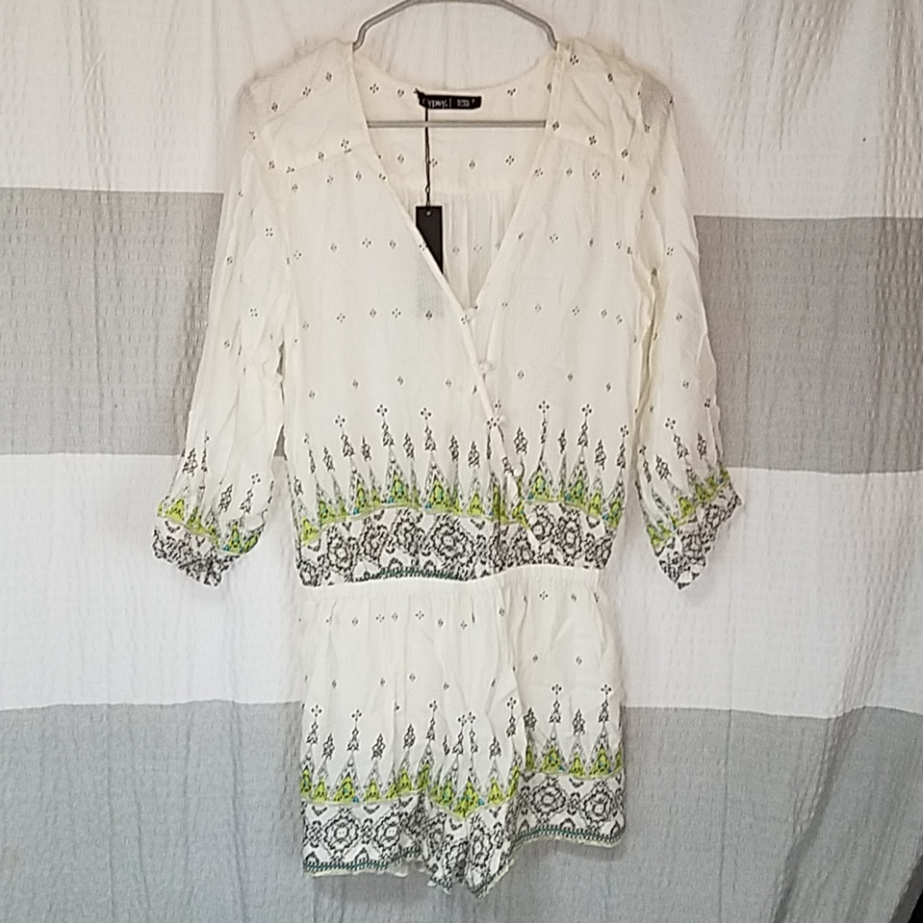 Brand Newgypsy 05 Floral Off White Romper Sz S